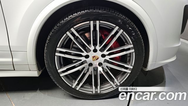 Porsche новый Кайен 2016