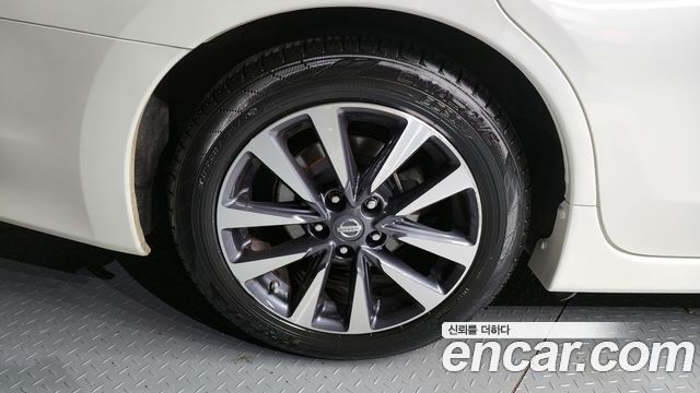 Nissan Алтима 2017