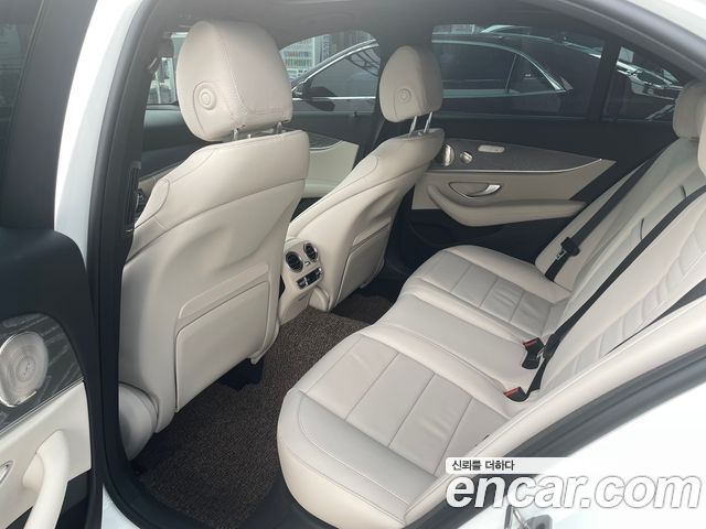 Mercedes-Benz E-Class W213 2023