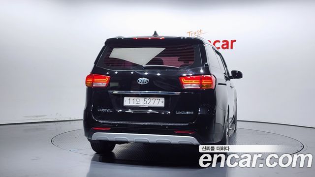 Kia Совершенно новый карнавал 2016