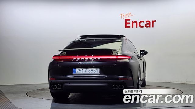 Porsche Panamera (972) 2024