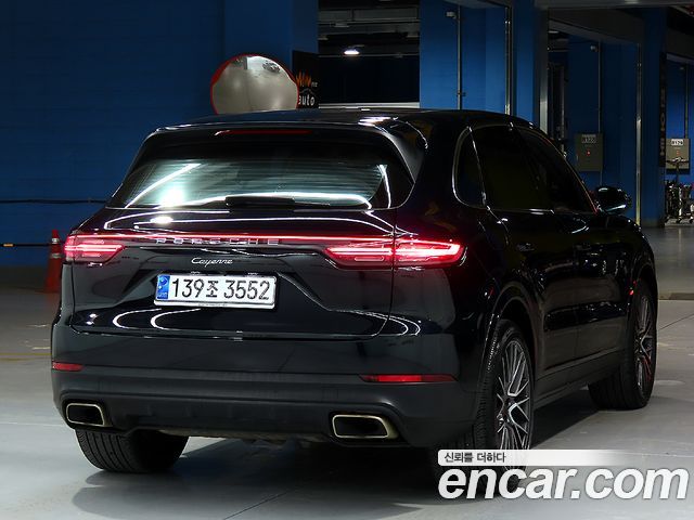 Porsche Cayenne (PO536) 2021