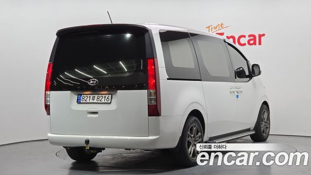 Hyundai Стария 2023