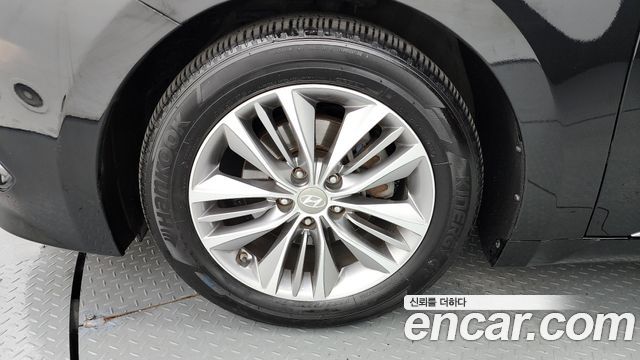 Hyundai Grandeur HG 2016