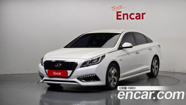 Hyundai YF Sonata Hybrid 2016