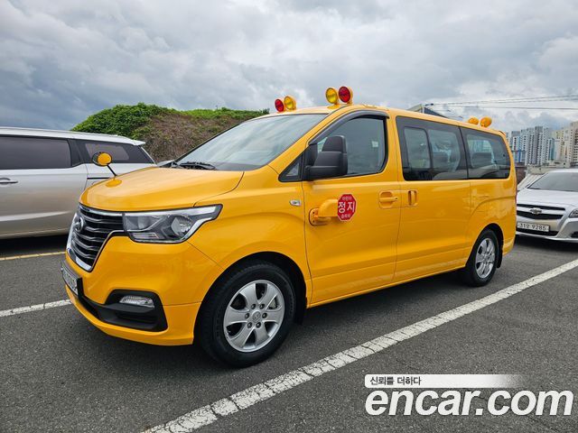 Hyundai Grand Starex 2021
