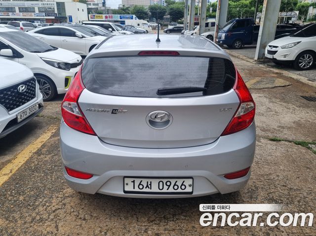 Hyundai Accent 2016
