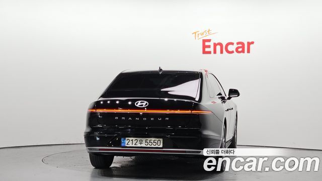 Hyundai Грандеур Гибрид (GN7) 2023