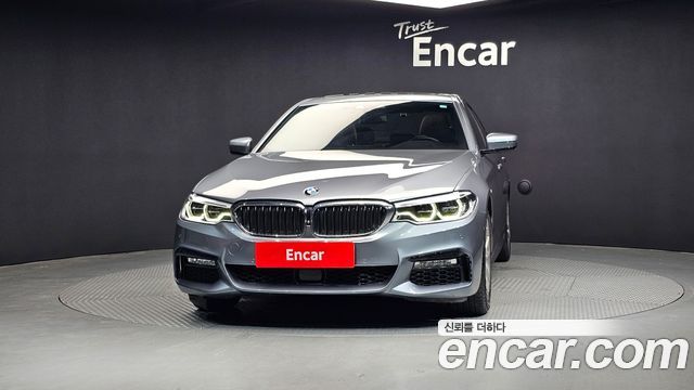BMW 5 Series (G30) 2017