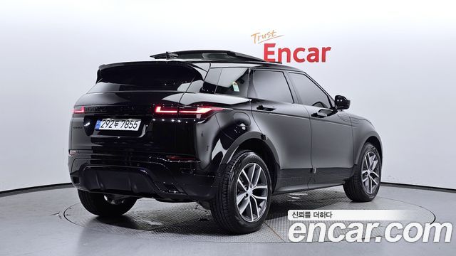 Land Rover Рендж Ровер Эвок 2 поколения. 2024