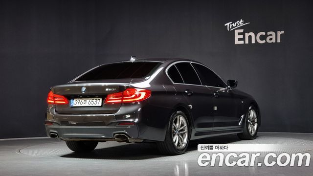 BMW 5 серия (G30) 2020