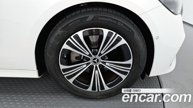 Mercedes-Benz Е-Класс W214 2025