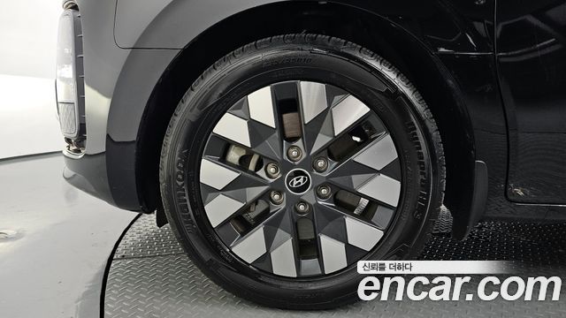 Hyundai Стария 2022