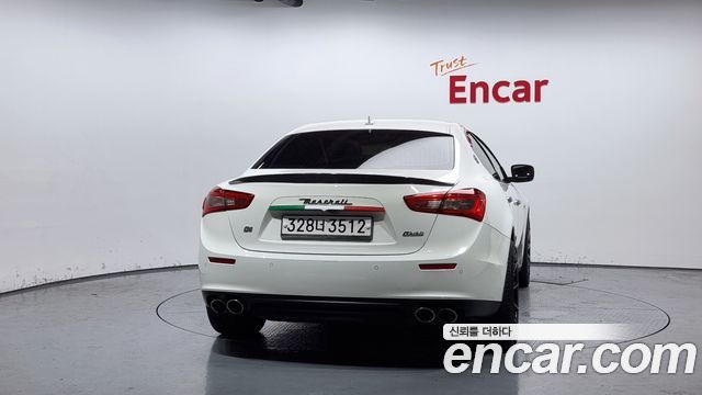 Maserati Ghibli 2016