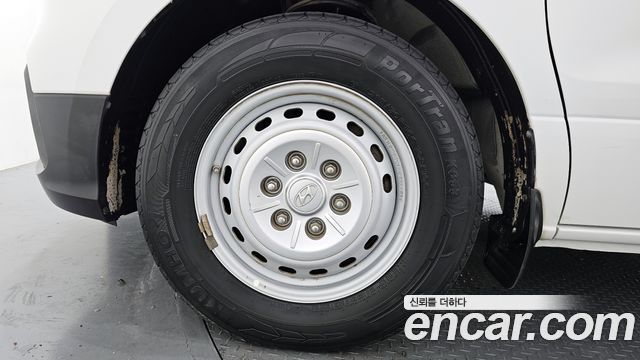 Hyundai Grand Starex 2021