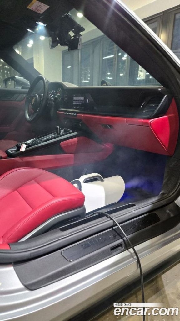 Porsche 911 (992) 2023