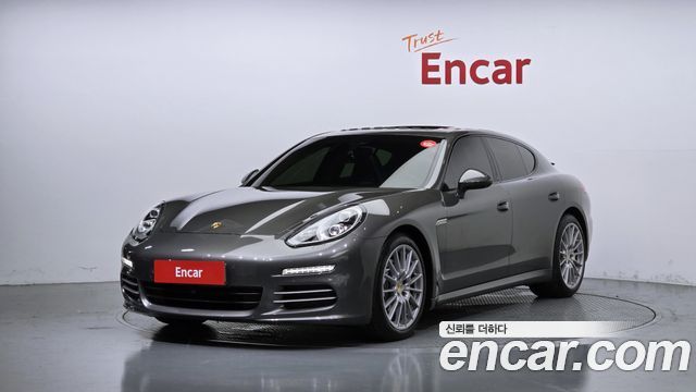 Porsche Panamera 2016