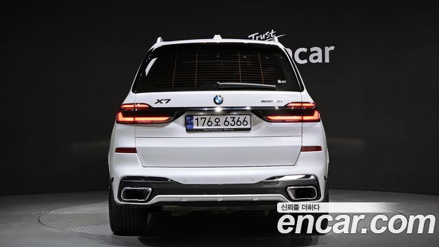 BMW Х7 (G07) 2024