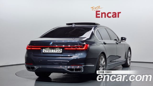 BMW 7 серия (G11) 2020