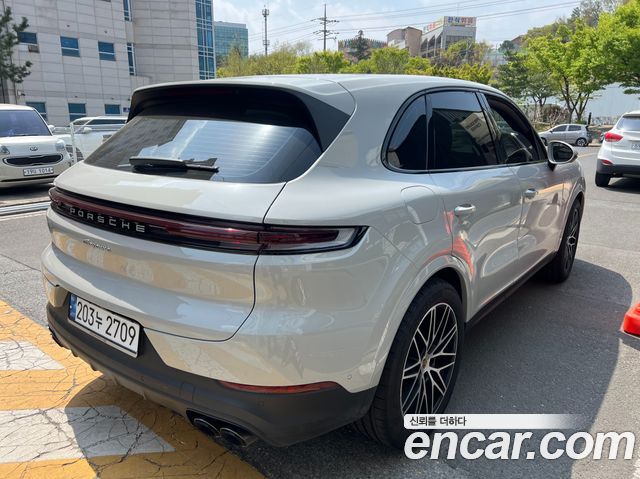 Porsche Cayenne (PO536) 2024