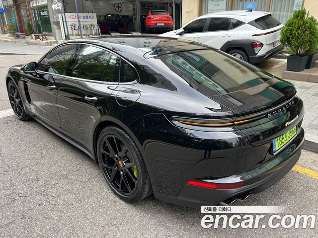 Porsche Panamera (972) 2025
