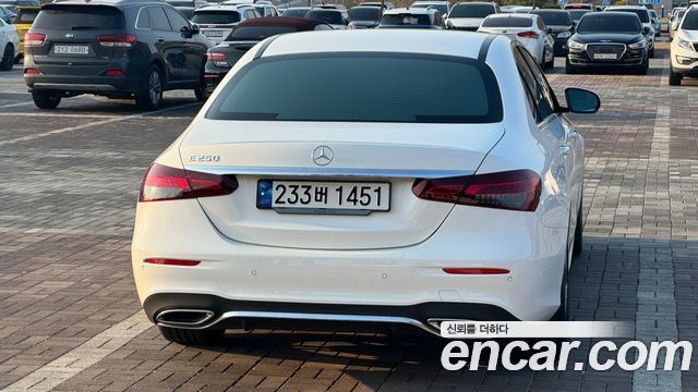 Mercedes-Benz E-Class W213 2023