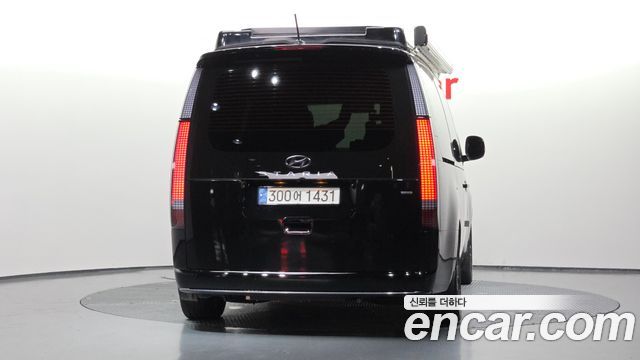 Hyundai Стария 2022