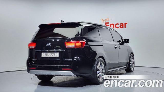 Kia Совершенно новый карнавал 2017