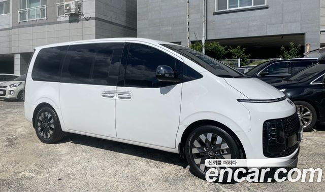 Hyundai Staria 2023