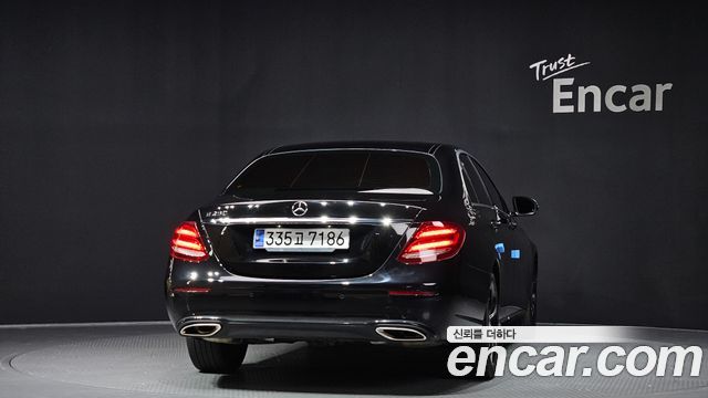 Mercedes-Benz E-Class W213 2020