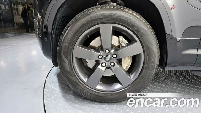 Land Rover Защитник (L663) 2024