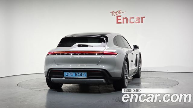 Porsche Taycan 2022