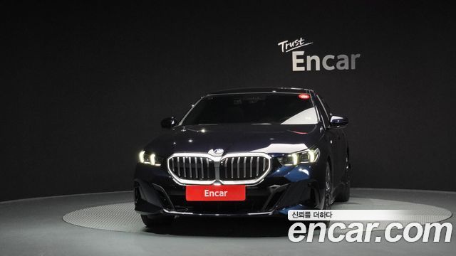 BMW 5 серия (G60) 2024