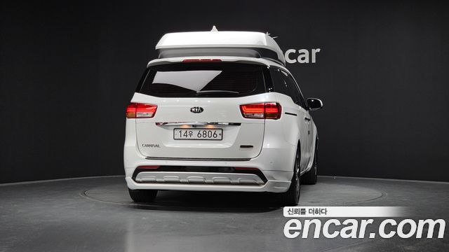 Kia Совершенно новый карнавал 2016