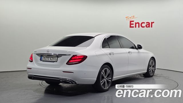 Mercedes-Benz Е-Класс W213 2020