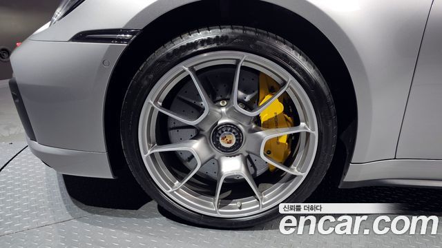 Porsche 911 (992) 2023