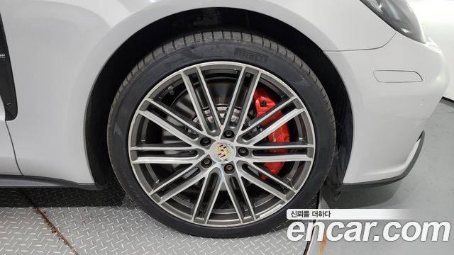 Porsche Панамера (971) 2017