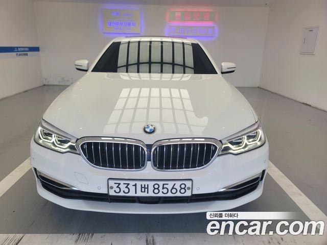 BMW 5 Series (G30) 2019