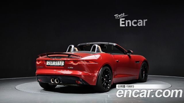 Jaguar F-ТИП 2017