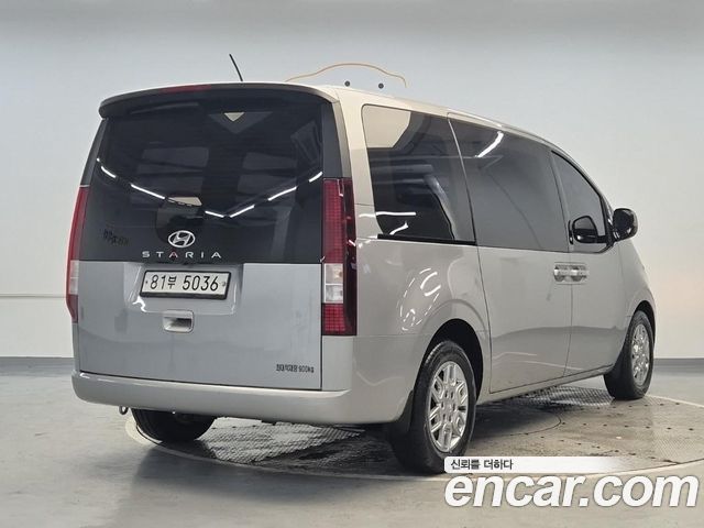 Hyundai Staria 2022