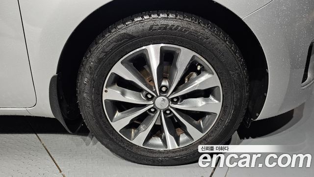 Kia Carnival 2016