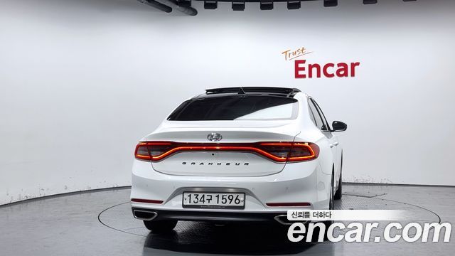 Hyundai Grandeur IG 2018