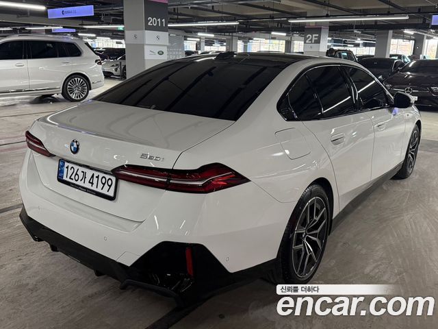 BMW 5 серия (G60) 2025