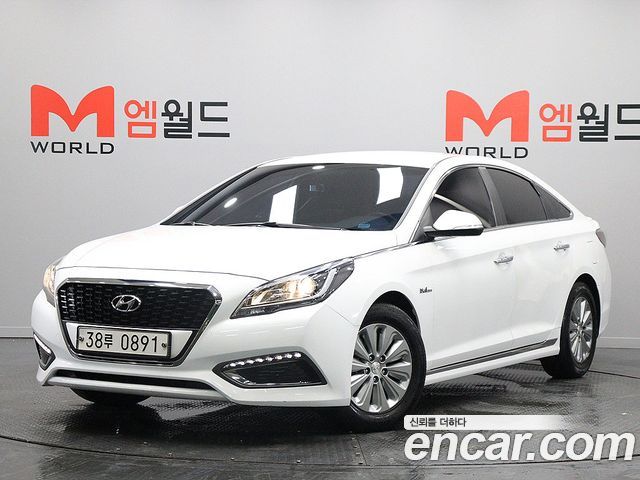 Hyundai НЧ Соната Гибрид 2016
