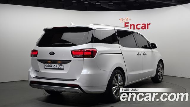 Kia Совершенно новый карнавал 2016