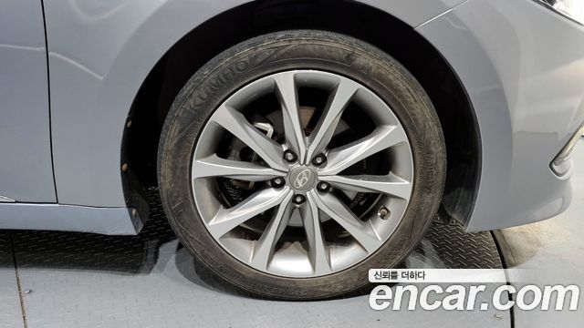 Hyundai Grandeur HG 2016