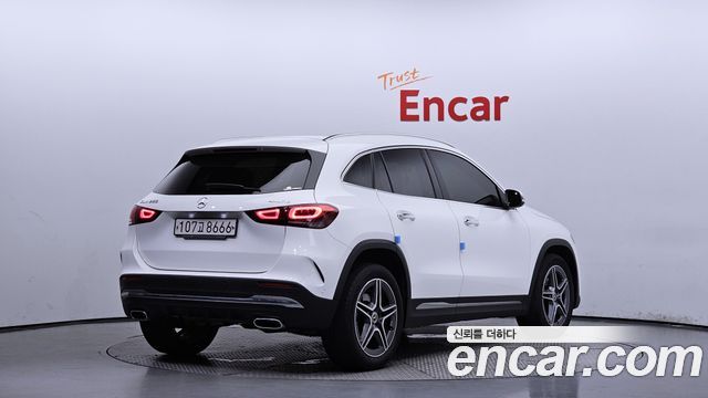 Mercedes-Benz GLA-Класс H247 2021