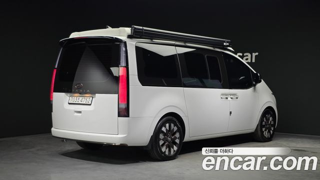 Hyundai Стария 2024