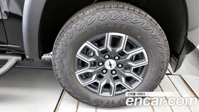 Шевроле (GM Daewoo) Совершенно новый Колорадо 2024