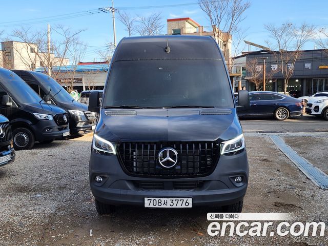 Mercedes-Benz спринтер 2023